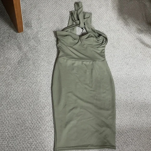 Boohoo night Rira strappy top detail olive green hot hot dress #A - Picture 4 of 10